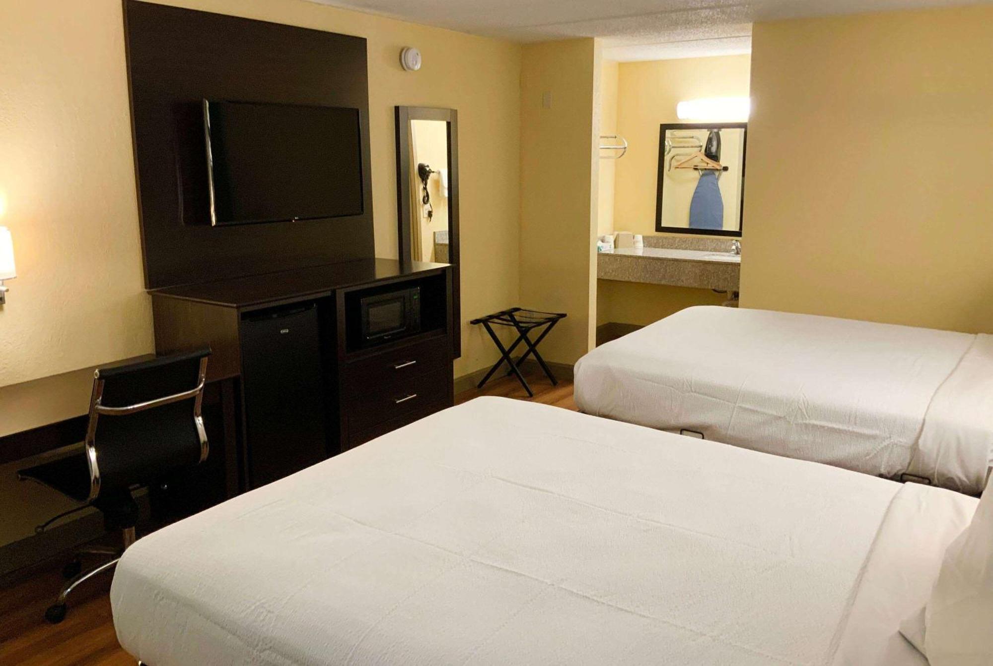 Days Inn By Wyndham Troy Il Buitenkant foto